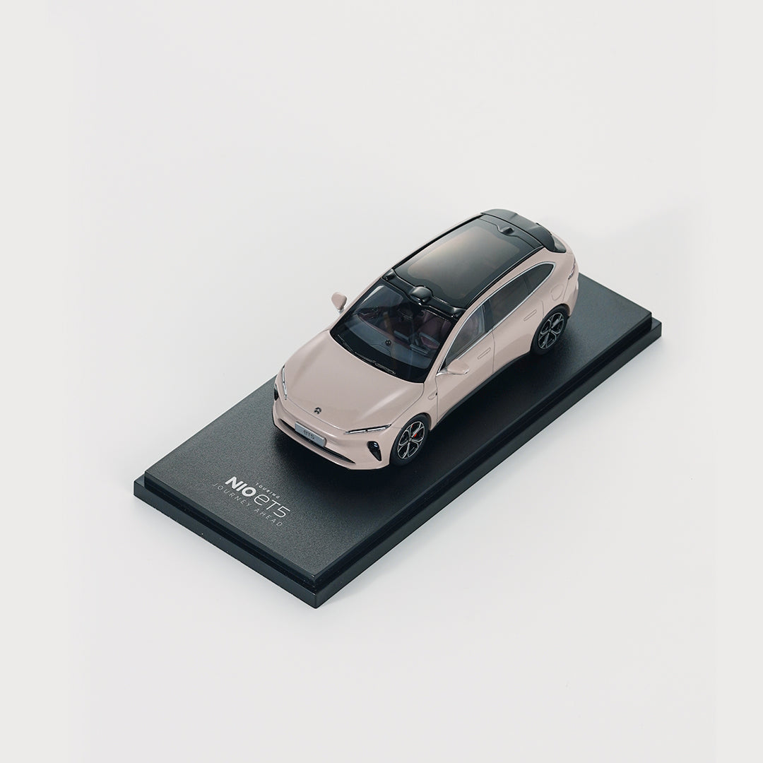 Titanium 1:43 Scale NIO ET5T